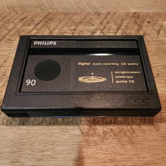 Philips DCC Digital Compact Cassette - Picture 2 of 11